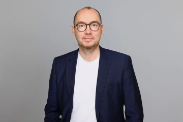 Christian Riede, OMMAX.